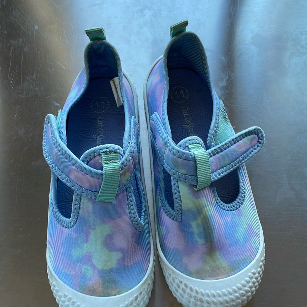 Cat and Jack Swim Shoes size 11 kids